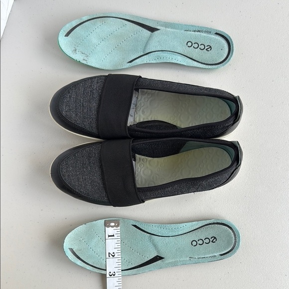 Ecco Black and Gray Bluma Ballerina Flats - Picture 15 of 16